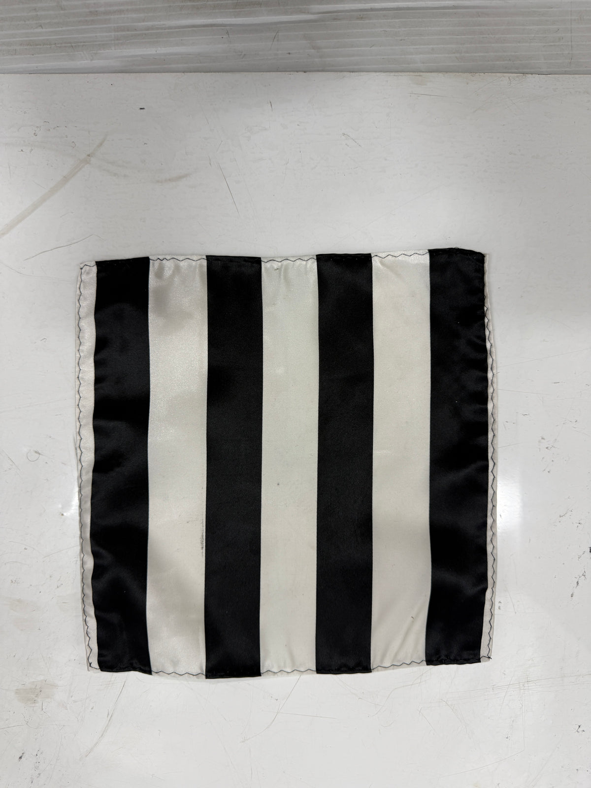 Mens Black & White Stripe Neck Tie.