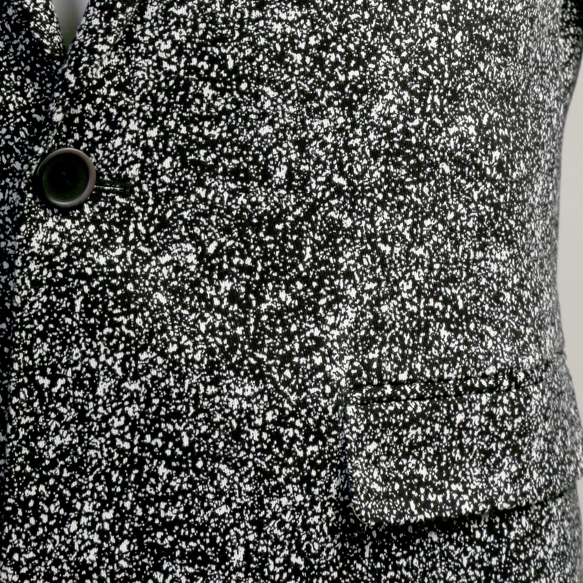 Chicago Slim Fit Black & White Spotted Notch Lapel Suit - FHYINC best men's suits, tuxedos, formal men's wear wholesale
